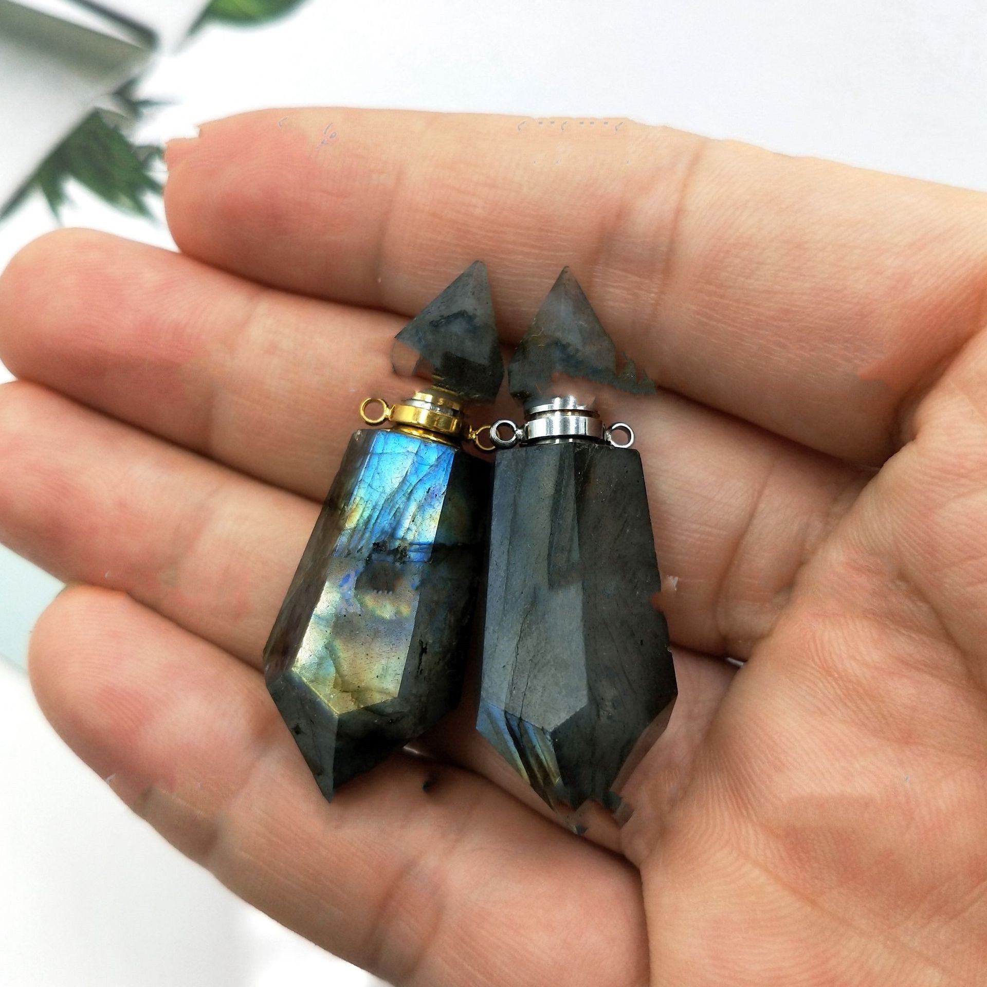 Accessories Natural Labradorite Two Pointed Geometric Perfume Aromatherapy Essential Oil Bottle Pendant Necklace
